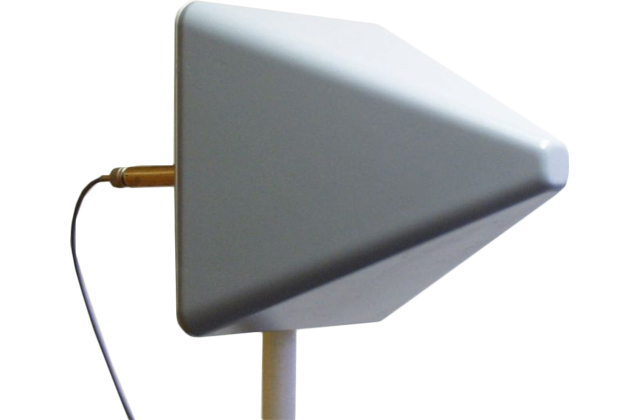 Широкополосная логопериодическая антенна Schwarzbeck STLP 9148 с диапазоном частот от 700 МГц до 20 ГГц.