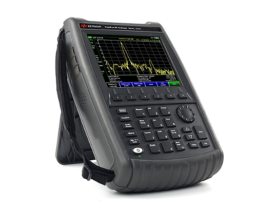 Портативные комбинированные ВЧ /СВЧ-анализаторы Keysight FieldFox серии B с диапазоном частот от 5 кГц до 54 ГГц