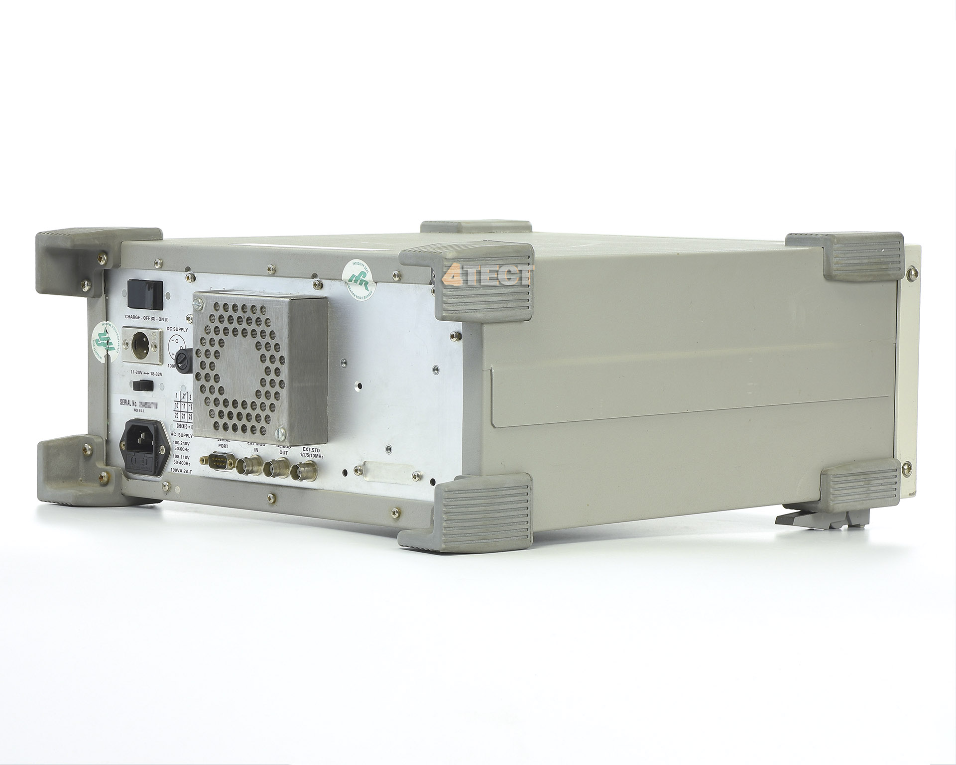 Радиоизмерительный комплекс Aeroflex IFR 2945A с диапазоном частот от 400 кГц до 1,05 ГГц