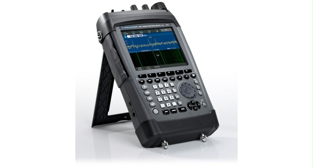 Портативный мониторинговый приемник Rohde&Schwarz PR100 с диапазоном частот от 9 кГц до 7,5 ГГц
 
 
 Замена: Rohde&Schwarz PR200